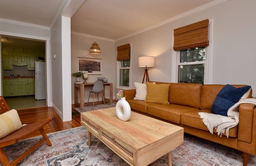 Saratoga Springs Apartment | Walk Everywhere! Location Between Broadway and Racetrack