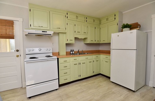 Saratoga Springs Apartment | Walk Everywhere! Location Between Broadway and Racetrack