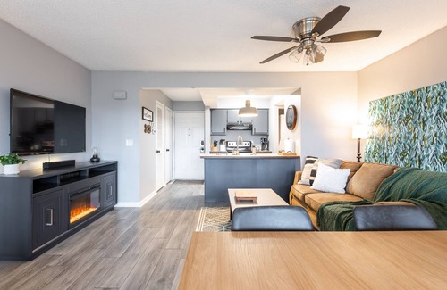 Table Rock Condo | Walk-in Condo on the 17th Hole!
