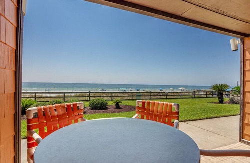 Panama City Beach Condo | Walk Out 2 Beach Ground Floor No Elevators!
