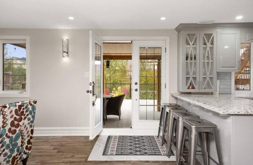 Brampton Apartment | Walk-out Basement Apartment with Private Entrance