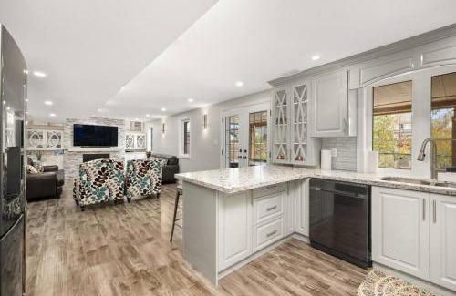 Brampton Apartment | Walk-out Basement Apartment with Private Entrance