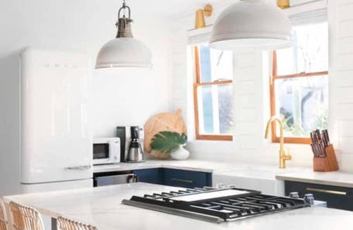 Cannonborough Elliotborough House | ★ Walk Score 98 ★ 1blk to King St. Outdoor Space