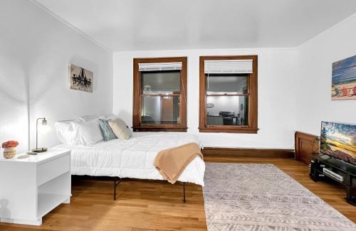 Downtown Des Moines Apartment | Walk To 3 Breweries! 1 Bed Apartment On Grand