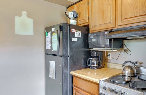 Angel Fire Condo | Walk to Angel Fire Resort: Getaway w/Balcony