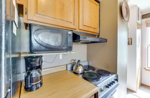 Angel Fire Condo | Walk to Angel Fire Resort: Getaway w/Balcony