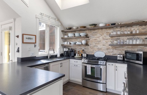 Telluride House | Walk to anything! Contemporary 3 Bedroom Home with family game room!