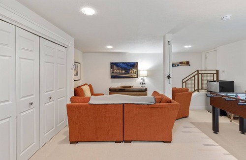 Telluride House | Walk to anything! Contemporary 3 Bedroom Home with family game room!