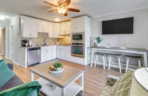 Folly Field Condo | Walk to Beach: Family Condo in Hilton Head Island