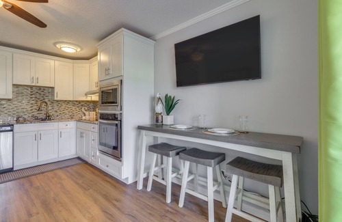Folly Field Condo | Walk to Beach: Family Condo in Hilton Head Island