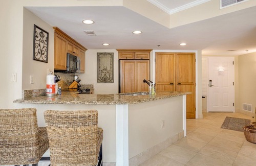 Palmetto Dunes Villa | Walk to Beach | Complex Pool | Coastal | VM3230
