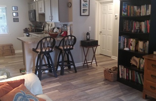 Hilton Head Island Condo | Walk to Beach