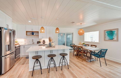 Riviera Beach House | Walk to Beach: Chic PCB Getaway w/Yard