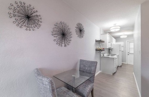Treasure Island Condo | Walk to beach- 2 PM check in-Boat dock-Pool-amazing views