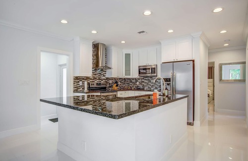 Dolphin Isles House | WALK TO BEACH! 3BR Ultra Modern Home!