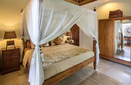 Sanur Villa | Walk To Beach, Cafes And Spas! Special Rates for 2017!