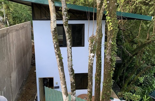 Manuel Antonio House | Walk to Beach!