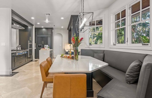 Harbordale House | Walk to Beach/Heated Pool/Serenity at its Finest/Hemingway Key/VlLLAS
