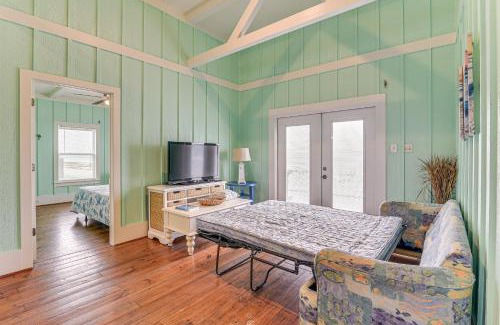 Port Bolivar House | Walk to Beach Home with Hot Tub and Deck in Gilchrist