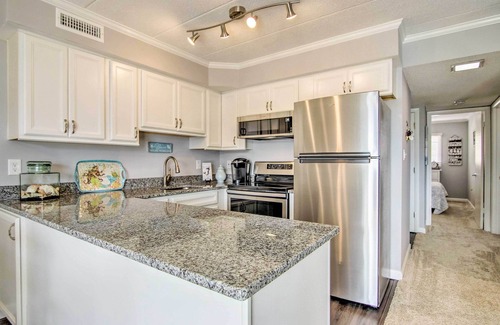 Midtown Ocean City Condo | Walk to Beach: Modern Ocean City Condo