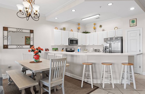 Miramar Beach Condo | 🌴🌊 Walk to Beach! - Pool ~ Spacious 3BR Pavilion Palms 205B☀️