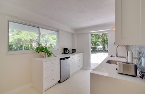 Tavernier Apartment | Walk to Beach: Tavernier Apartment w/Patio!