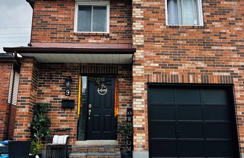 Bramalea House | Walk to Bramalea: Cozy One-BedRoom, Private Access