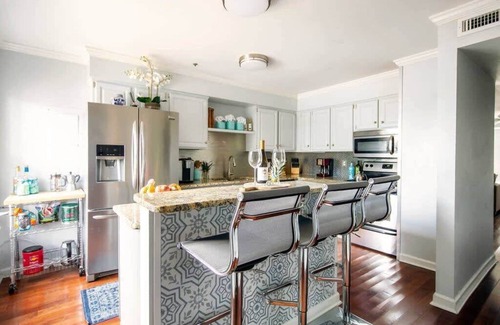 Rutledge Hill House | Walk To Broadway!Charming Modern Historic Townhome