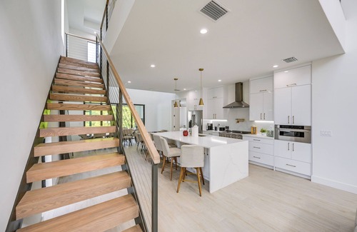 East Naples House | Walk to Celebration Park: Naples Home w/ Pool!