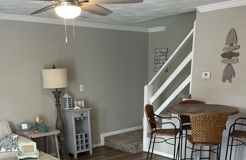Northwest Condo | Walk to Chic's Beach, restaurants and Brock Center in Ocean Park area ❤️⛱❤️