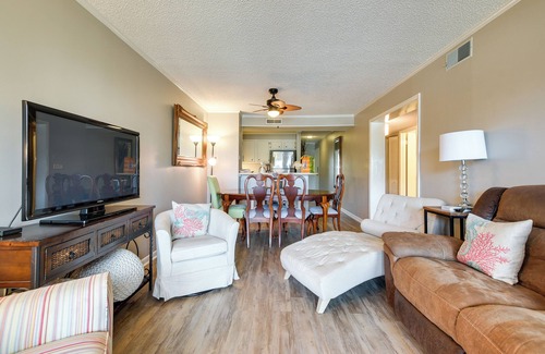 Ocean Drive Condo | Walk to Coast: North Myrtle Beach Condo w/Pool!