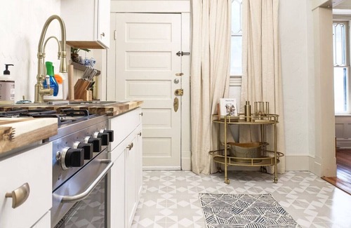 Duckpond Apartment | Walk to downtown - 1/1 Studio