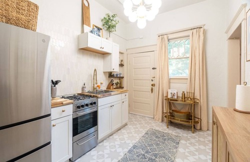 Duckpond Apartment | Walk to downtown - 1/1 Studio