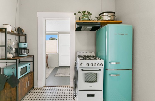 Iron Horse House | Walk to Downtown, 4th ave and more. Mins to EVERYTHING!