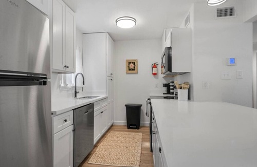 Biloxi Condo | Walk to Downtown & Beach. Pool. Golf Cart Friendly