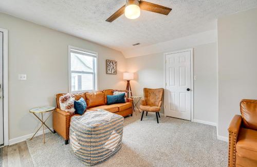 Greensburg Apartment | Walk to Dtwn Greensburg Charming Unit with Deck!