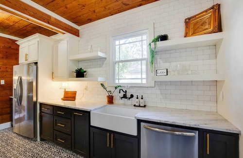 Tyler House | Walk to Dtwn: 'Tyler Tudor' w/Backyard