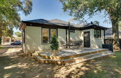 Tyler Cottage | Walk to Dtwn: 'tyler Tudor' w/Backyard