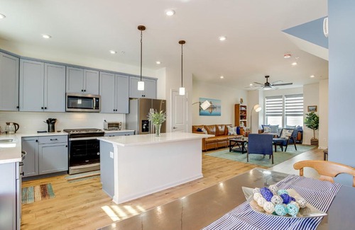 Cambridge House | Walk to Dtwn Waterfront Eastern Shore Townhome!