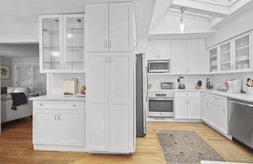 North Buckhead House | Walk to Everything! Beautiful Buckhead Home- You will Love!