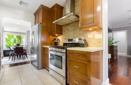 Sherman Oaks House | Walk to Famous Ventura Boulevard w/Pool, Pingpong, BBQ