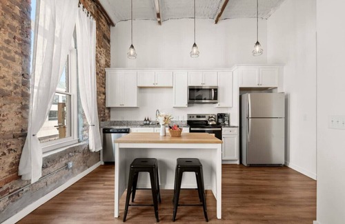 South Downtown Apartment | Walk to Georgia World Congress Center | Downtown Duo