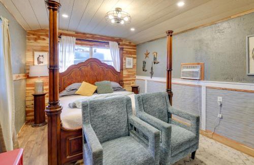 Grove Apartment | Walk to Grand Lake Pet-Friendly Grove Getaway!