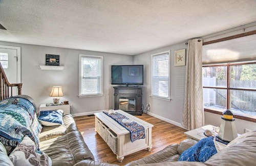Teaticket House | Walk to Great Pond Spacious East Falmouth Home