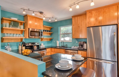 St. Augustine House | Walk to Historic Downtown Attractions, Shops, and Restaurants! $300 in Free Tickets Per Day!