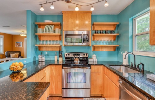 St. Augustine House | Walk to Historic Downtown Attractions, Shops, and Restaurants! $300 in Free Tickets Per Day!