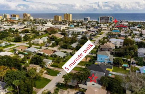 Jacksonville Beach House | Walk to Jacksonville Beach, 10min to Mayo