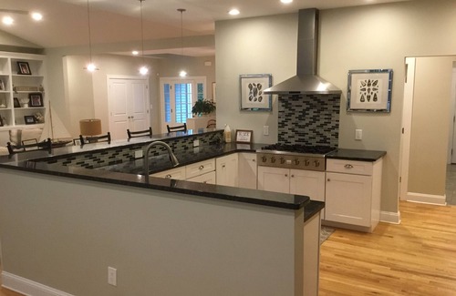 Kennebunk House | Walk to Kennebunkport and Kennebunk beaches. Very private.