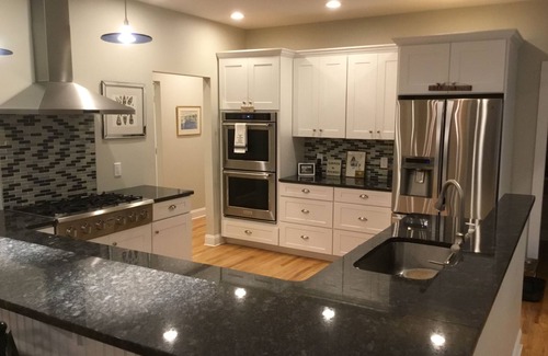 Kennebunk House | Walk to Kennebunkport and Kennebunk beaches. Very private.