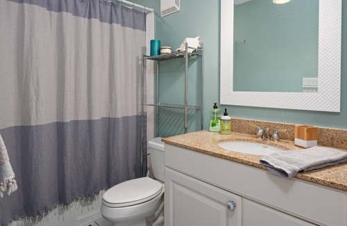 Sarasota Condo | Walk to Lido Key Beach, Family Tides